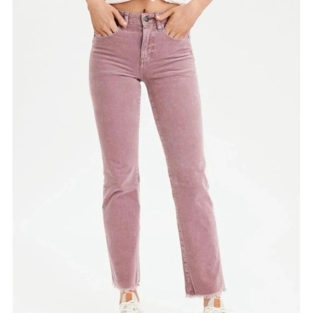 American Eagle Hi-Rise Crop‎ Flare Dusty Pink Corduroy Pants Size 2 Distressed